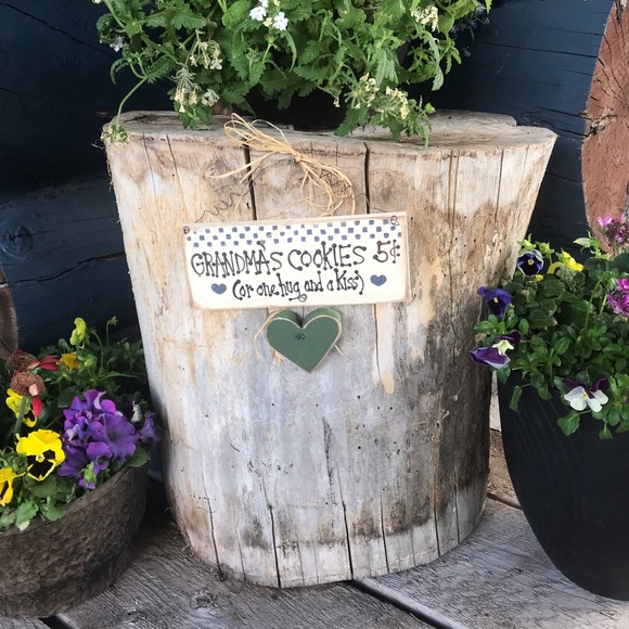 Grandma’s Cookies Sign - Picture 1 of 5